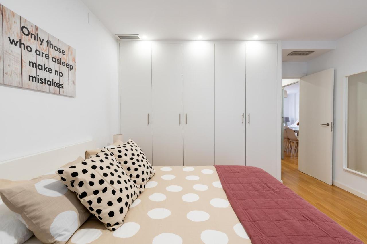 Piso Nuevo En Triana Apartment Seville Exterior photo